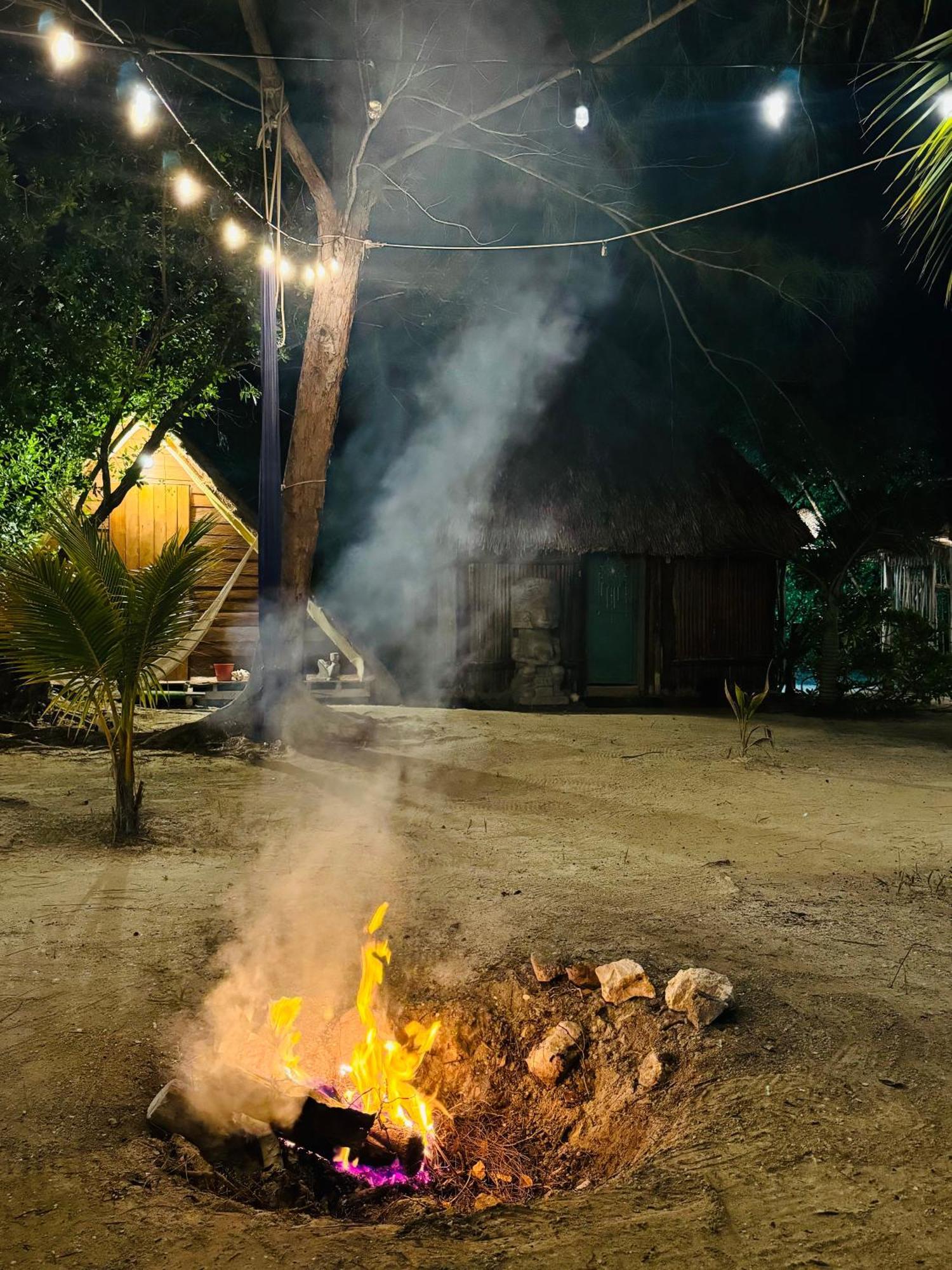 La Aldea Holbox Cabañas y Camping Exterior foto