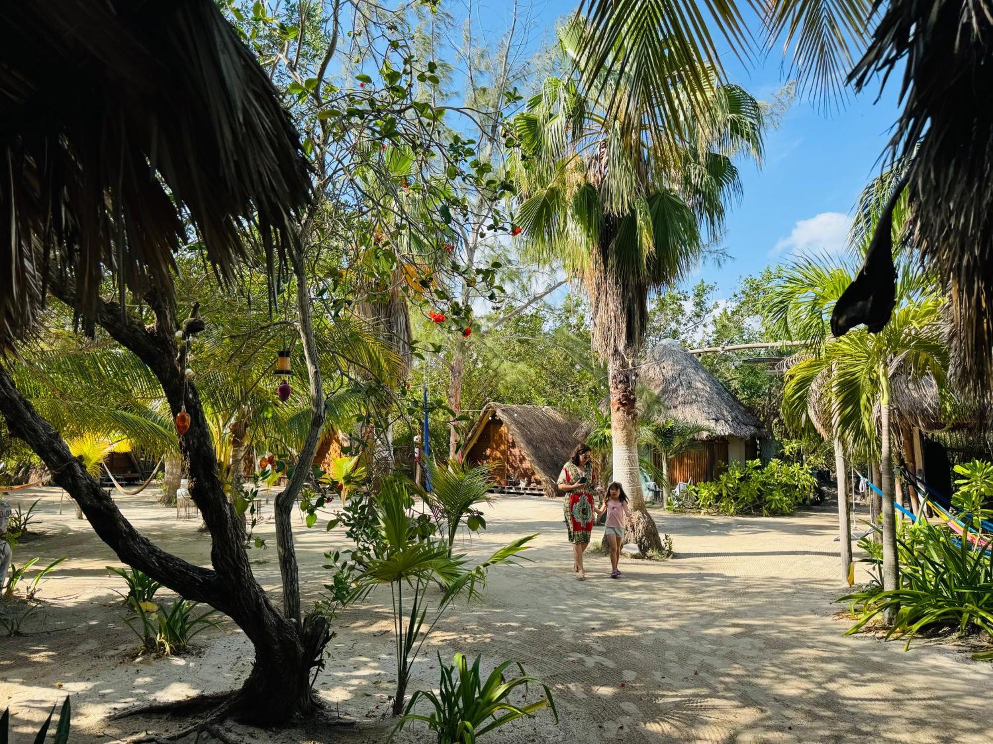 La Aldea Holbox Cabañas y Camping Exterior foto